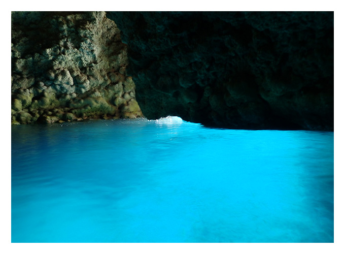 青の洞窟写真